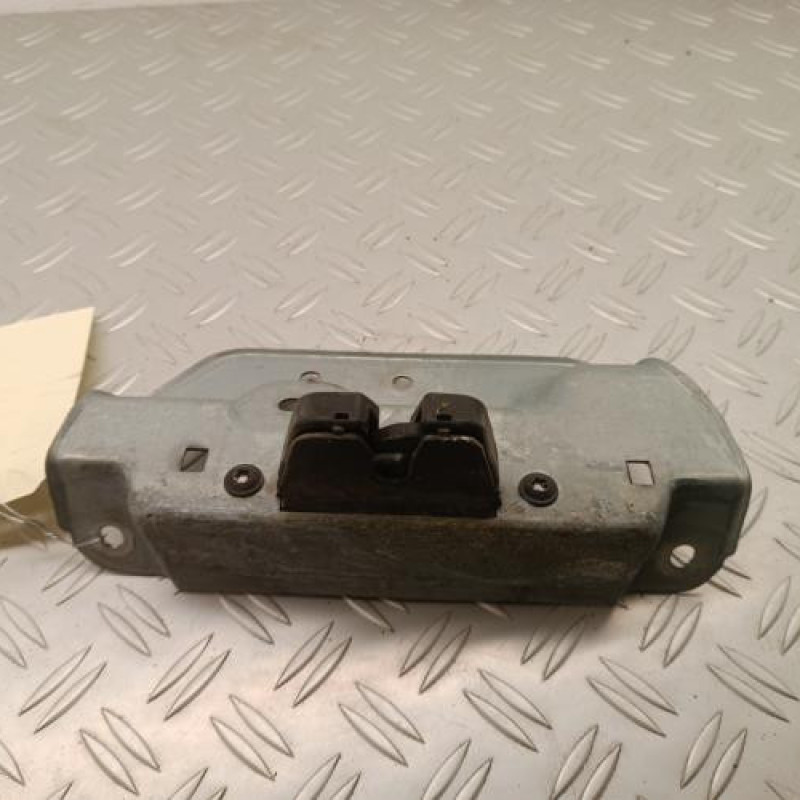 Serrure de hayon CITROEN C8 Serrure de hayon CITROEN C8
