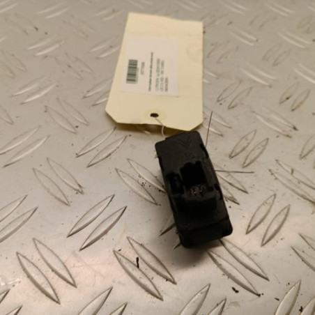 Interrupteur de leve vitre arriere droit CITROEN C8