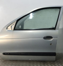 Porte avant gauche RENAULT MEGANE 1 Photo n°1