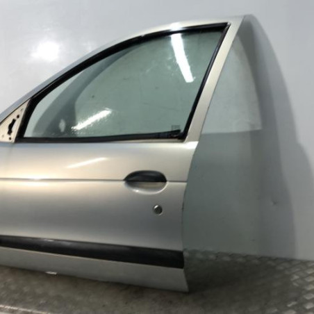Porte avant gauche RENAULT MEGANE 1