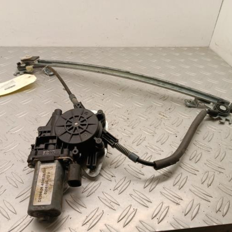 Leve vitre electrique avant gauche RENAULT CLIO 2