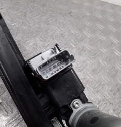 Leve vitre electrique arriere droit PEUGEOT 208 2 Photo n°3