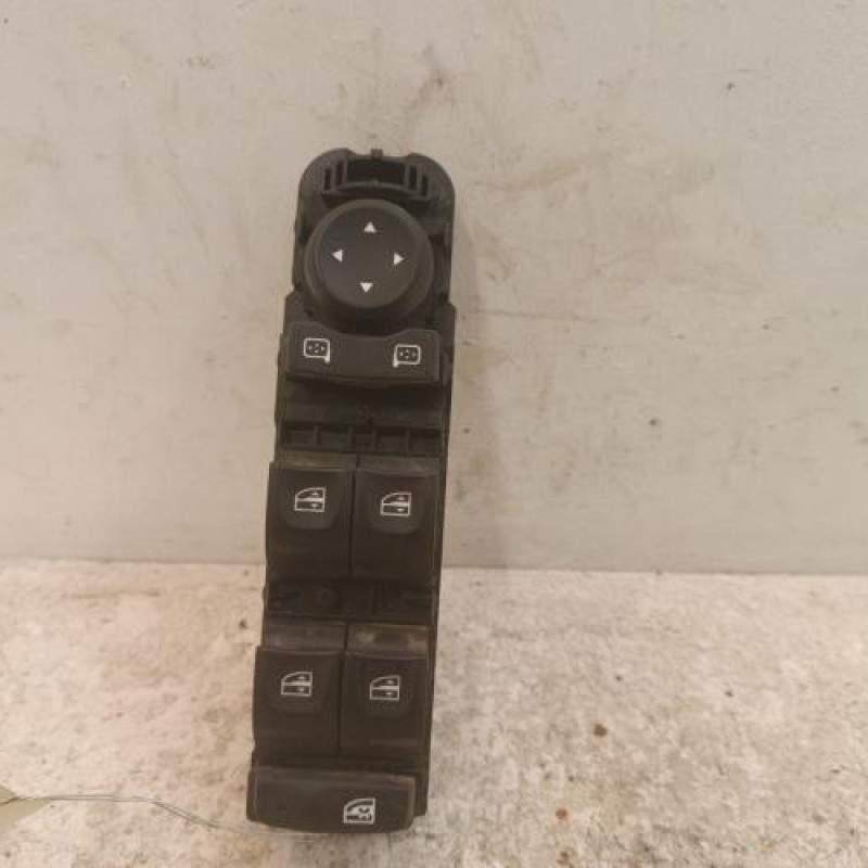 Interrupteur de leve vitre avant gauche RENAULT SCENIC 3