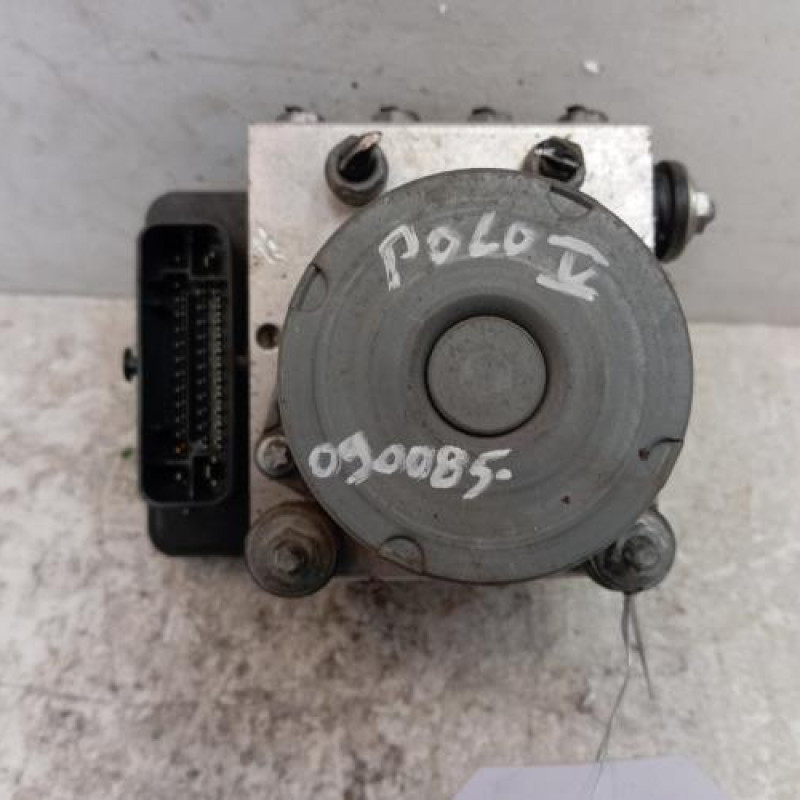 Bloc ABS (freins anti-blocage) VOLKSWAGEN POLO 5 Bloc ABS (freins anti-blocage) VOLKSWAGEN POLO 5