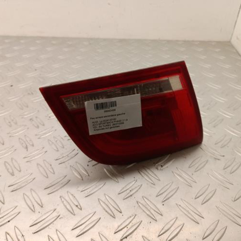 Feu arriere secondaire gauche (feux) AUDI A3 2 Feu arriere secondaire gauche (feux) AUDI A3 2