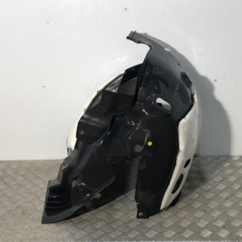 Pare boue avant gauche RENAULT MEGANE 3