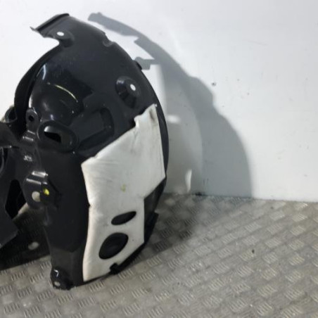 Pare boue avant gauche RENAULT MEGANE 3