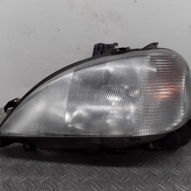 Optique avant principal gauche (feux)(phare) MERCEDES CLASSE M 163