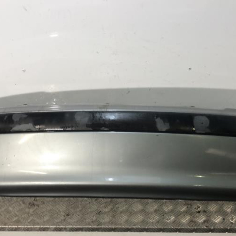 Pare choc arriere RENAULT MEGANE 1 Pare choc arriere RENAULT MEGANE 1