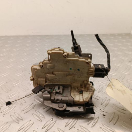 Serrure avant droit SEAT LEON 2 Photo n°1