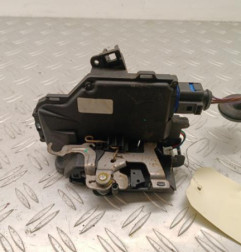 Serrure arriere droit SKODA OCTAVIA 2 Photo n°1