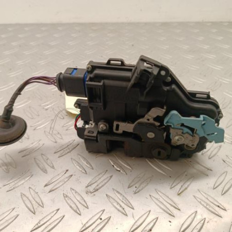 Serrure arriere droit SKODA OCTAVIA 2