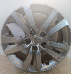 Jante PEUGEOT 308 2 SW Photo n°1