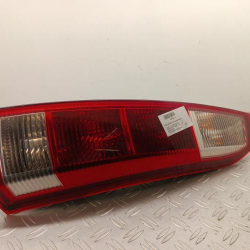 Feu arriere principal droit (feux) OPEL MERIVA A Feu arriere principal droit (feux) OPEL MERIVA A