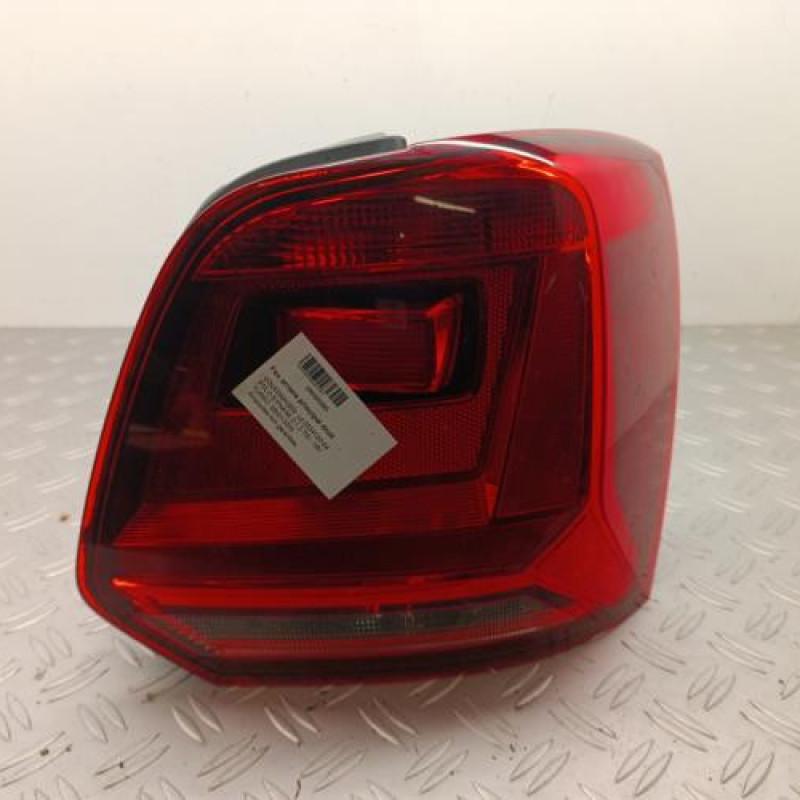 Feu arriere principal droit (feux) VOLKSWAGEN POLO 5 Feu arriere principal droit (feux) VOLKSWAGEN POLO 5