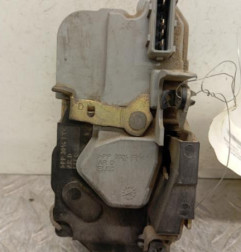 Serrure arriere droit PEUGEOT 206