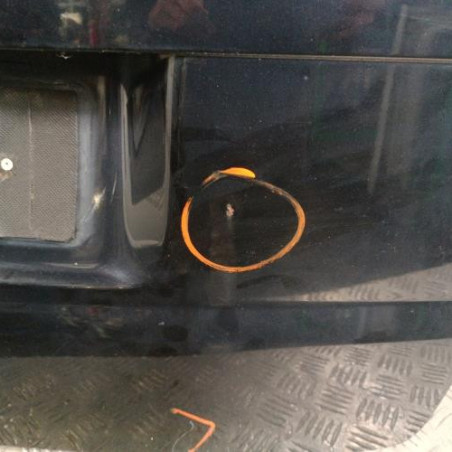 Malle/Hayon arriere VOLKSWAGEN TOURAN 1