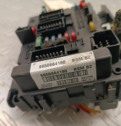 Boitier servitude moteur (BSM) PEUGEOT 206