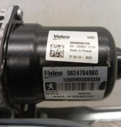 Moteur essuie glace avant PEUGEOT 208 2