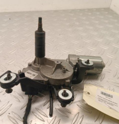 Moteur essuie glace arriere VOLKSWAGEN FOX Photo n°1