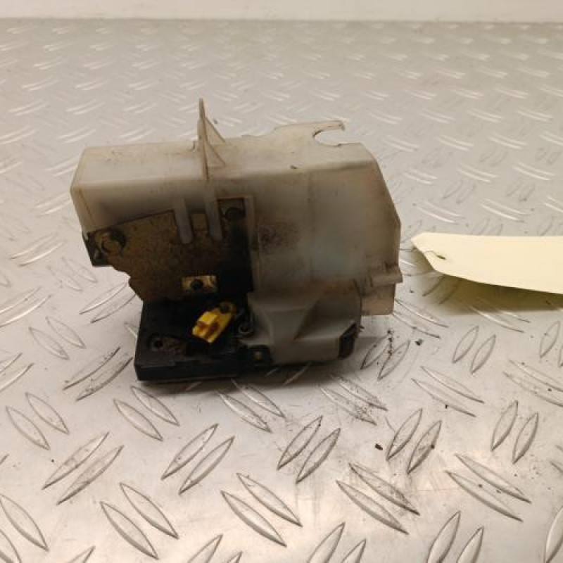 Serrure arriere gauche RENAULT CLIO 2 Serrure arriere gauche RENAULT CLIO 2