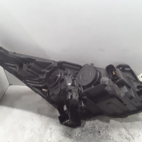 Optique avant principal gauche (feux)(phare) PEUGEOT 5008 1