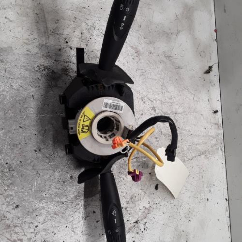Com (Bloc Contacteur Tournant+Commodo Essuie Glace+Commodo Phare) FIAT 500 2