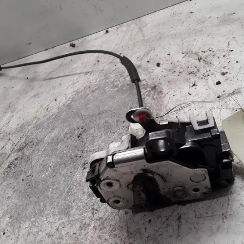 Serrure avant droit FIAT 500 2