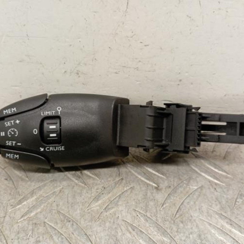 Commande regulateur vitesse PEUGEOT 208 2