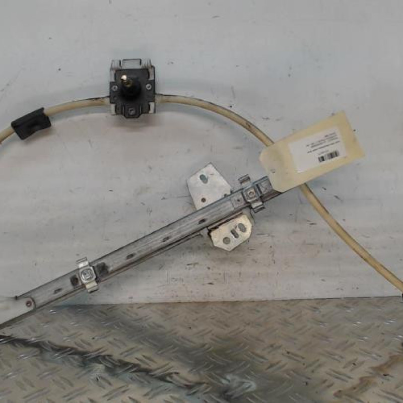 Leve vitre mecanique avant droit RENAULT EXPRESS