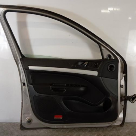 Porte avant gauche SKODA OCTAVIA 2 Photo n°1