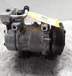 Compresseur clim FORD FIESTA 5 Photo n°4