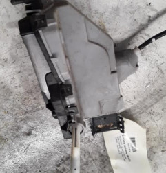 Serrure arriere droit PEUGEOT 5008 1