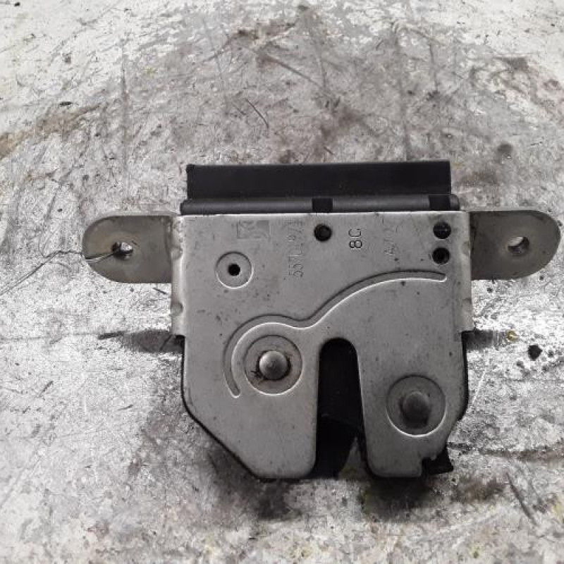 Serrure de hayon FIAT 500 2 Serrure de hayon FIAT 500 2