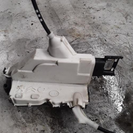 Serrure avant droit PEUGEOT 5008 1