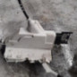 Serrure avant droit PEUGEOT 5008 1