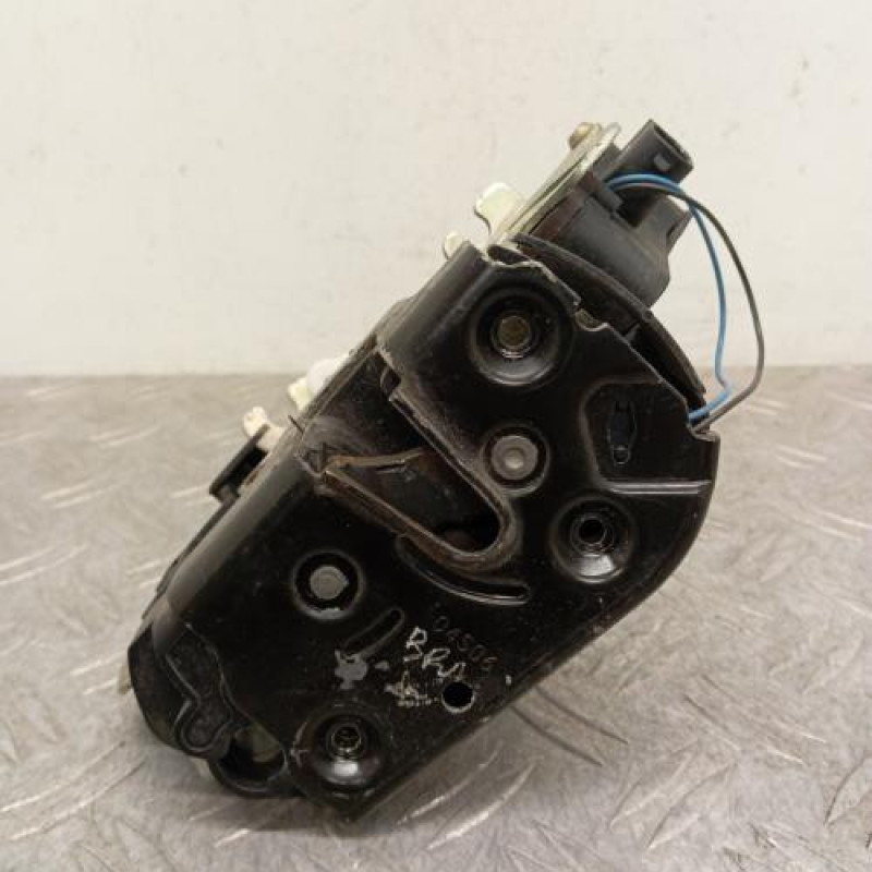 Serrure avant gauche MERCEDES VIANO 639 Serrure avant gauche MERCEDES VIANO 639