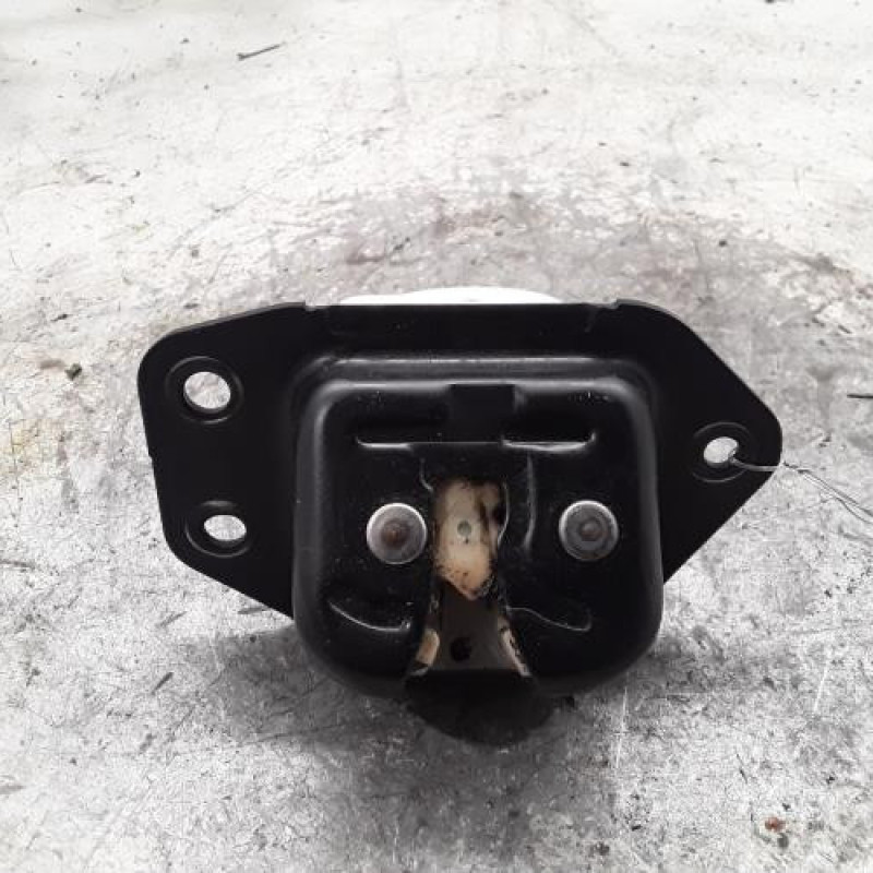 Serrure de hayon NISSAN JUKE 1 Serrure de hayon NISSAN JUKE 1