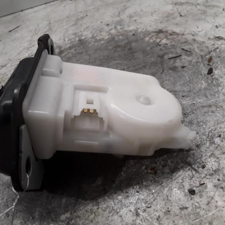 Serrure de hayon NISSAN JUKE 1