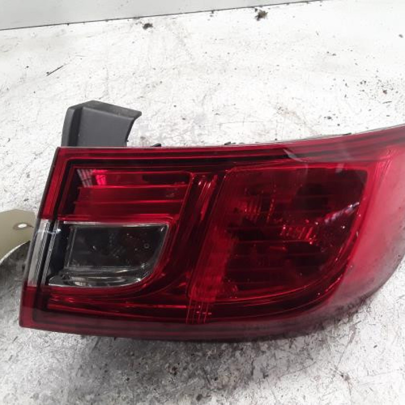 Feu arriere principal droit (feux) RENAULT CLIO 4 Feu arriere principal droit (feux) RENAULT CLIO 4