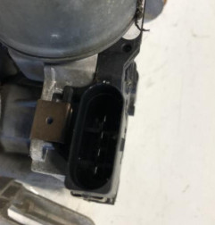 Moteur essuie glace avant droit KIA CARENS 4