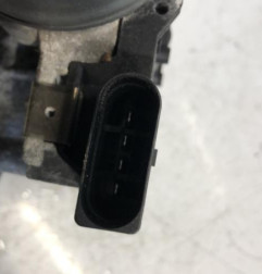 Moteur essuie glace avant gauche KIA CARENS 4 Photo n°3