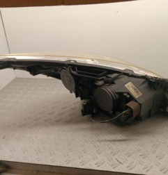 Optique avant principal gauche (feux)(phare) PEUGEOT 5008 1