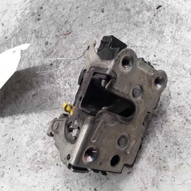 Serrure avant gauche RENAULT KANGOO 1 Serrure avant gauche RENAULT KANGOO 1