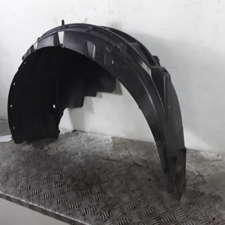 Pare boue arriere droit PEUGEOT 208 2