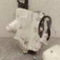 Serrure avant droit PEUGEOT 5008 1