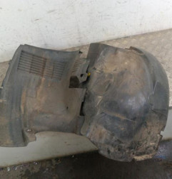 Pare boue avant droit RENAULT SCENIC 1