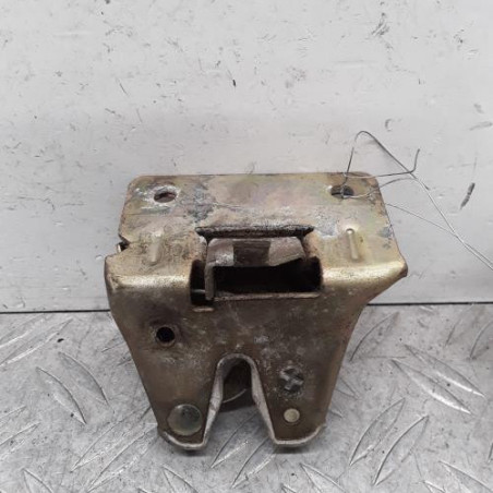 Serrure de hayon PEUGEOT 205