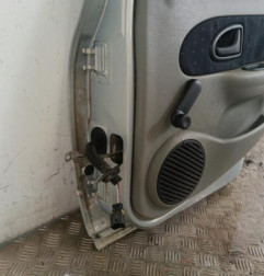 Porte arriere droit RENAULT CLIO 2 Photo n°5