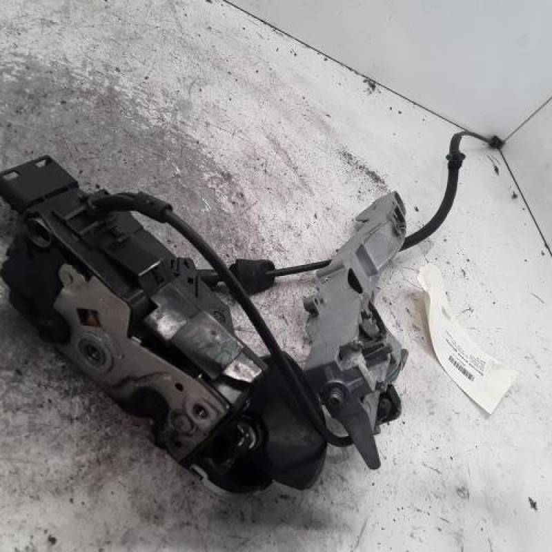 Serrure avant gauche PEUGEOT 207 Serrure avant gauche PEUGEOT 207